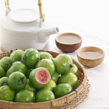 Load image into Gallery viewer, 陳稼莊紅心土芭樂茶 Chen Jiah Juang Red-Pulp Guava Tea