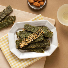 Load image into Gallery viewer, 里仁杏仁海苔脆片 Leezen Crispy Seaweed Almond Flavor