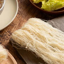 Load image into Gallery viewer, 里仁聖光牌米粉 Leezen Rice Noodles (600g)