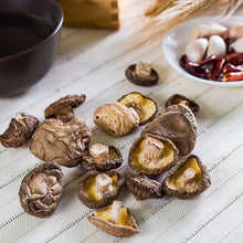 Load image into Gallery viewer, 里仁上古華山香菇 (大中) Leezen Shiitake Mushroom (M)