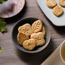 Load image into Gallery viewer, 里仁本土小麥一口杏仁酥 Leezen Almond & Oat Biscuit