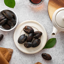 Load image into Gallery viewer, 里仁橄欖鮮果乾 Leezen Dried Olives (Licorice)