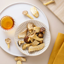 Load image into Gallery viewer, 里仁鮮菇餅(綜合菇) Leezen Fresh Dried Mushroom Cookies(Mixed flavors)