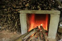 Load image into Gallery viewer, 山頂狀圓東山土窯柴焙桂圓 PeiZao Dongshan Earth Kiln Dried Smoked Longan