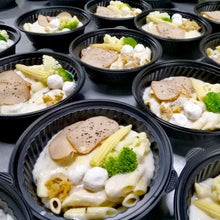 Load image into Gallery viewer, 歡喜心集法式起士鮮菇白醬筆管麵 Joy Heart French Cheesed Mushroom Penne in Bechamel Sauce