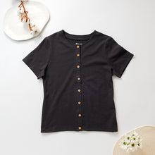 Load image into Gallery viewer, 里仁女有機棉點點質感開襟短衫-深灰 Leezen Women's Organic Cotton button Top-Dark Grey