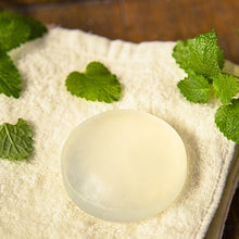 Load image into Gallery viewer, 里仁蘆薈手工皂 Leezen Aloe Soap