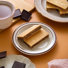 Load image into Gallery viewer, 里仁巧克力夾心酥 Leezen Chocolate Cream Wafers