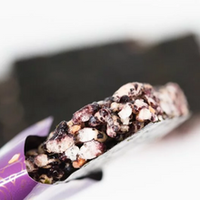 Load image into Gallery viewer, 高仰三禾果子 (黑糯米) Gaoyangsan Black Rice Cracker