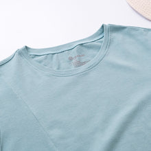 Load image into Gallery viewer, 里仁女有機棉垂墜開衩長上衣-綠 Leezen Women's Organic Cotton Top-Green