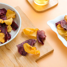 Load image into Gallery viewer, 里仁雙色番薯脆片-梅子風味 Leezen Mixed Sweet Potato Chips-Plum Flavor

