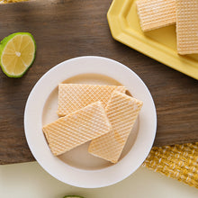 Load image into Gallery viewer, 里仁檸檬夾心酥 Leezen Lemon Wafers
