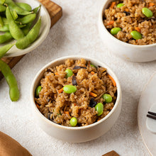 Load image into Gallery viewer, 里仁什錦炊飯 Leezen Pre-cooked Rice with Edamame Bean and Burdock
